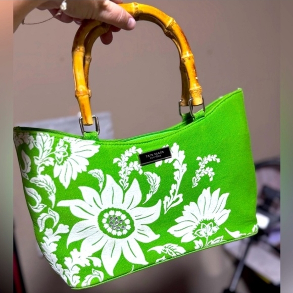 kate spade Handbags - Kate Spade Green & White Floral Canvas Shoulder Bag w/ Branded Dustbag EUC RARE